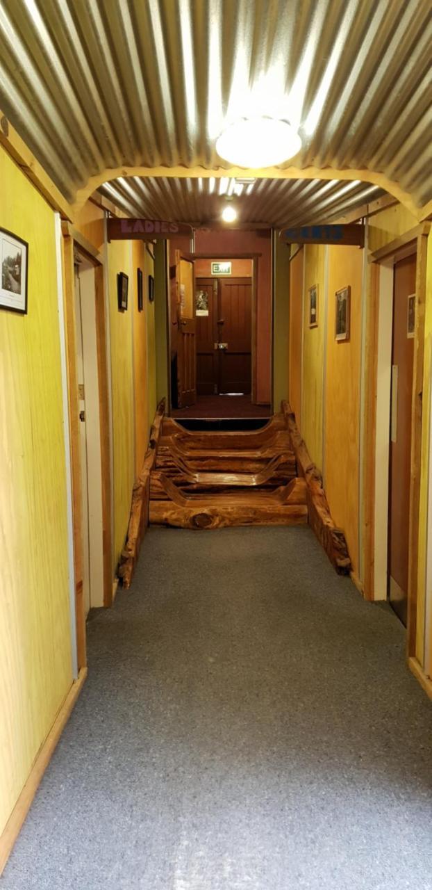The Crossing Lodge Erua Exterior photo